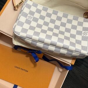 Louis Vuitton Damien Azure Pochette Accessoires